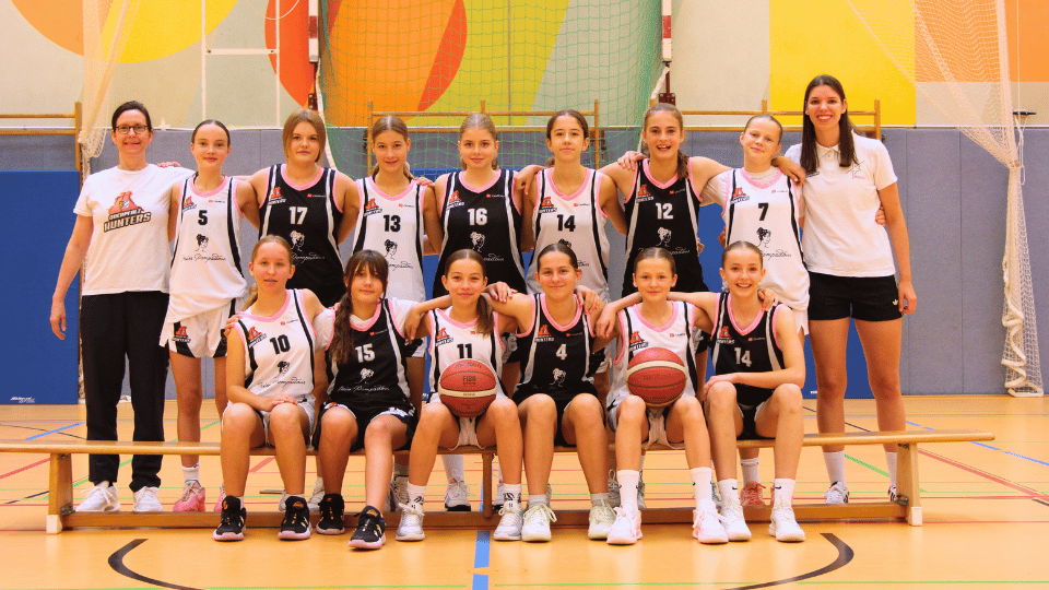 Mannschaftsfoto der U14w Basketballmannschaft der Regensburg Baskets in der Saison 25/26