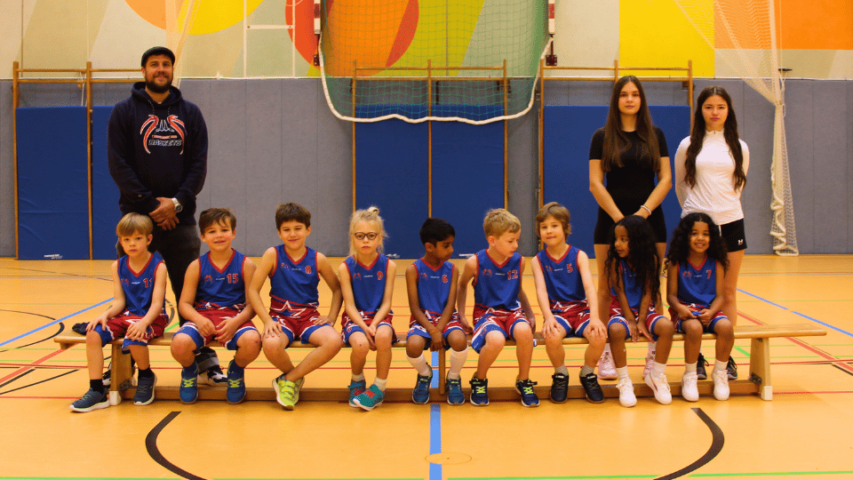 Mannschaftsfoto der U8 Basketballmannschaft der Regensburg Baskets in der Saison 25/26
